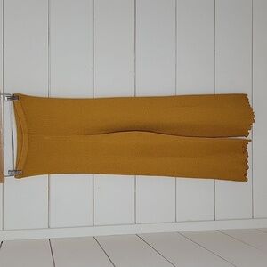 HONEY PUNCH small orange pull on knit pants